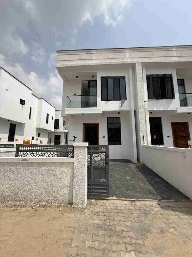 Newly Built 3 Bedroom Semi Detached Duplex for Sale📍 Ikota Lekki , Lagos
